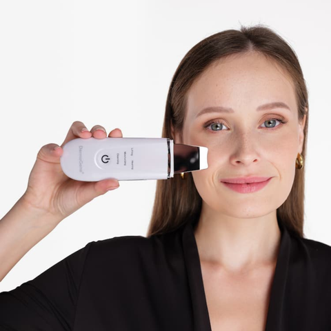 DermaGene® Deep Peel 4in1 Hydroabrasion Heimpflegepeeling mit EMS, Iontophorese und Wärmetherapie